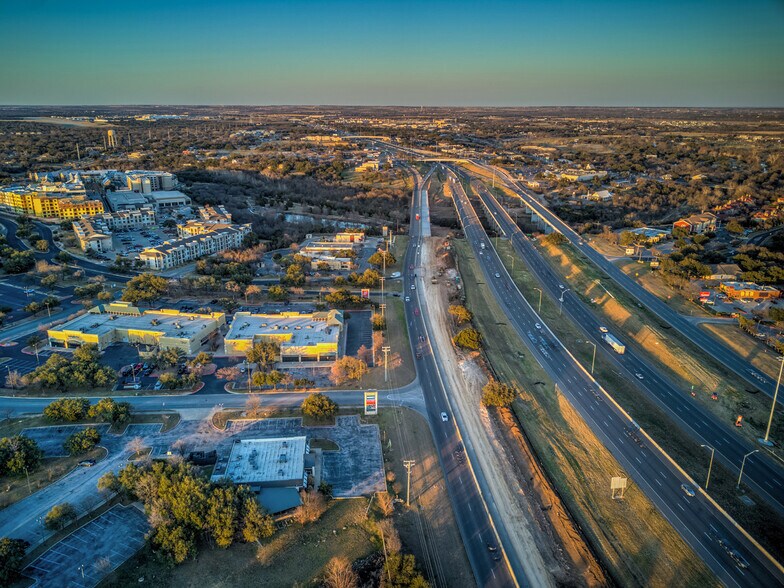 More Photos Of 708 Rivery Driveway, Georgetown Restaurant For Lease