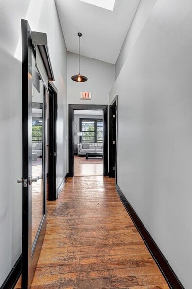 More Photos Of 1306 3rd Ave N, Nashville Loft Creative Space For Lease