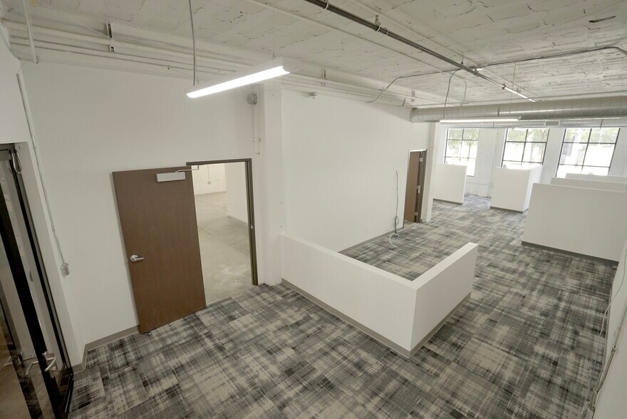 More Photos Of 1355 Palmetto St, Los Angeles Loft Creative Space For Lease