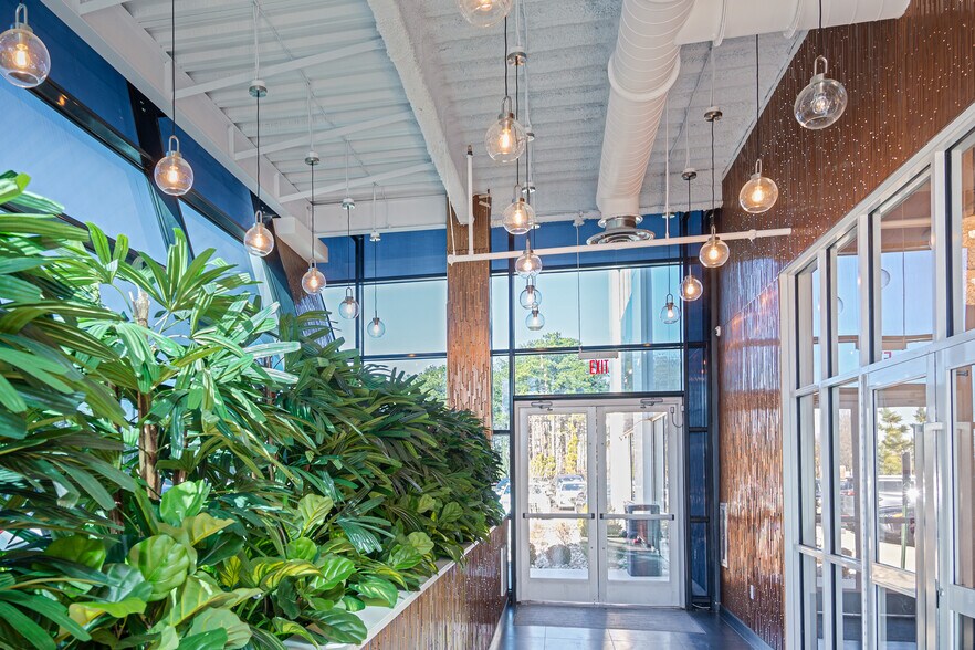 More Photos Of 1999 Cedarbridge Ave, Lakewood Office For Lease