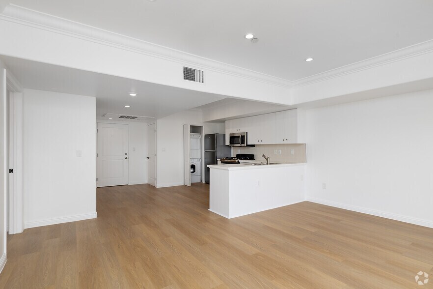 More Photos Of 930 S Robertson Blvd, Los Angeles Apartments For Lease