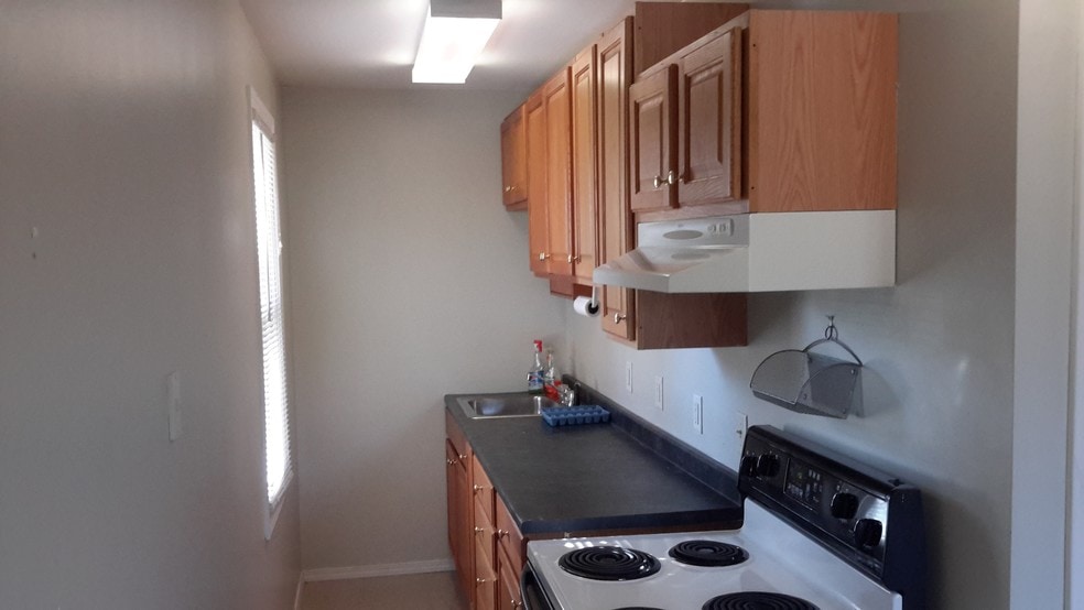 More Photos Of 30882 Lorain Rd, North Olmsted Office For Sale