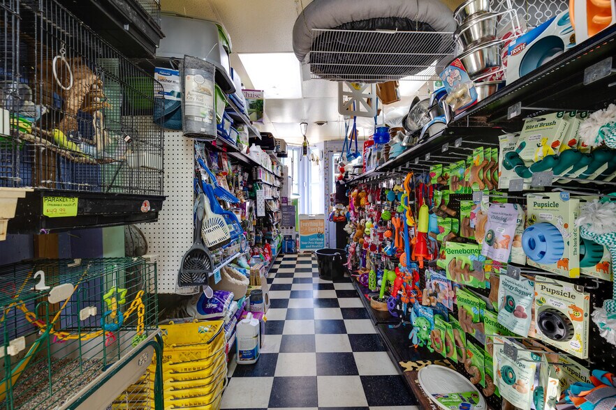 More Photos Of 307 Railroad Ave, Ashland Storefront Retail Residential For Sale