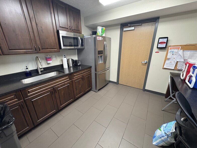 More Photos Of 2306 IFCU way, Lafayette Auto Dealership For Sale