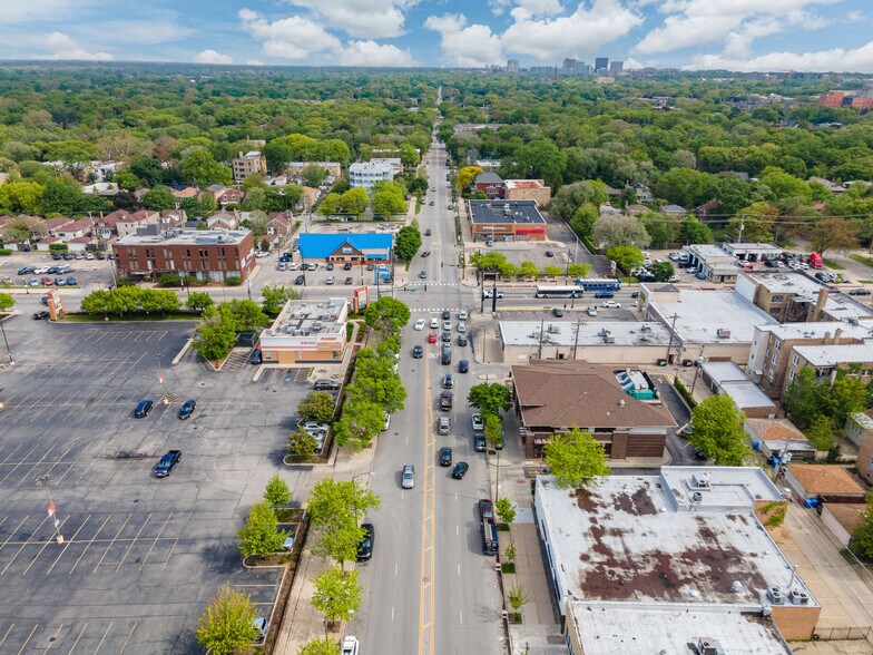 More Photos Of 7541 N Western Ave, Chicago Office For Sale
