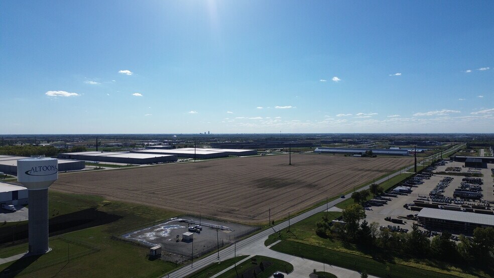 More Photos Of NE 56th Street @ NE 62nd Avenue, Altoona Land For Sale