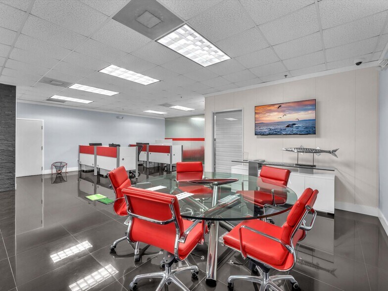 More Photos Of 2244 NW 114th Ave, Miami Warehouse For Sale