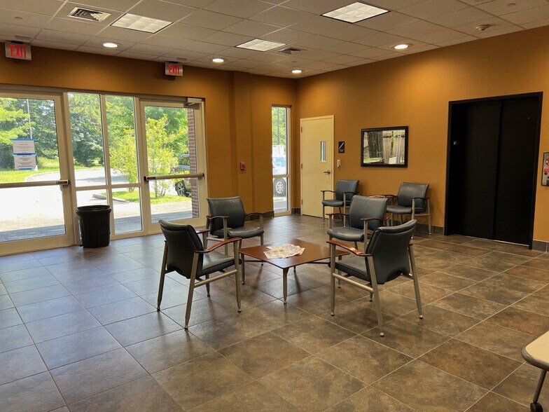 More Photos Of 300 Ashland Way, Madisonville Office For Sale