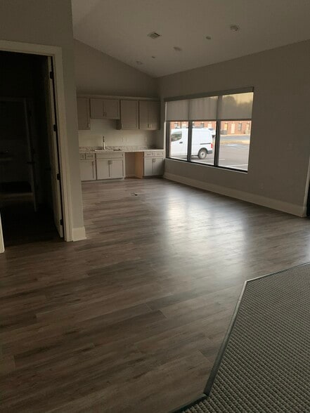 More Photos Of 2714 West Oxford Loop, Oxford Office For Lease