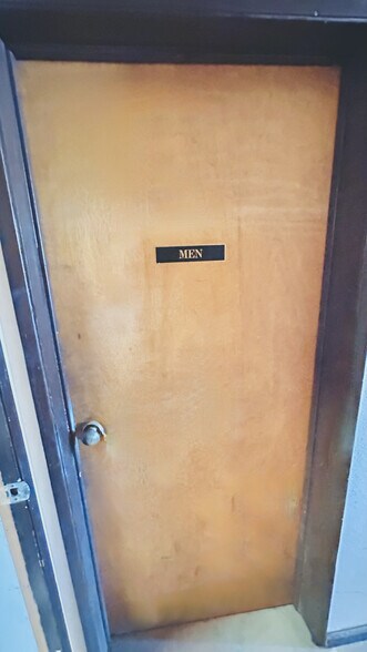 More Photos Of 1611 Needles Hwy, Needles Warehouse For Sale