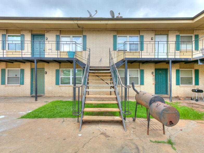 More Photos Of 1731 NW 32nd St, Oklahoma City Apartments For Sale