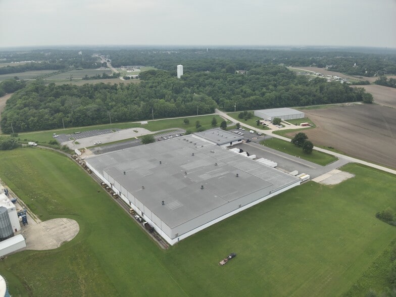 More Photos Of 2000 Wolf Industrial Park, Greenville Distribution For Sale