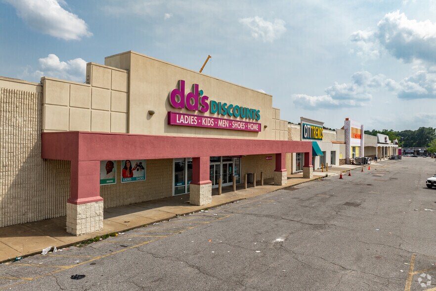 More Photos Of 3250-3278 Austin Peay Hwy, Memphis Storefront For Lease