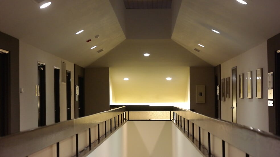 More Photos Of 100 Clock Tower Pl, Carmel Coworking Space