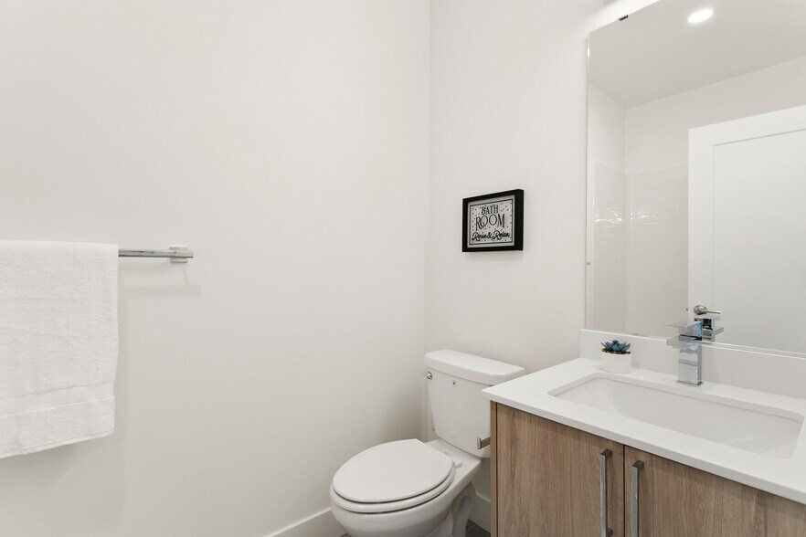 More Photos Of 117 Wells Ave S, Renton Apartments For Sale