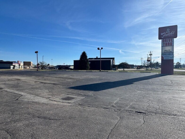 More Photos Of 1181 Stone Dr, Harrison Restaurant For Sale