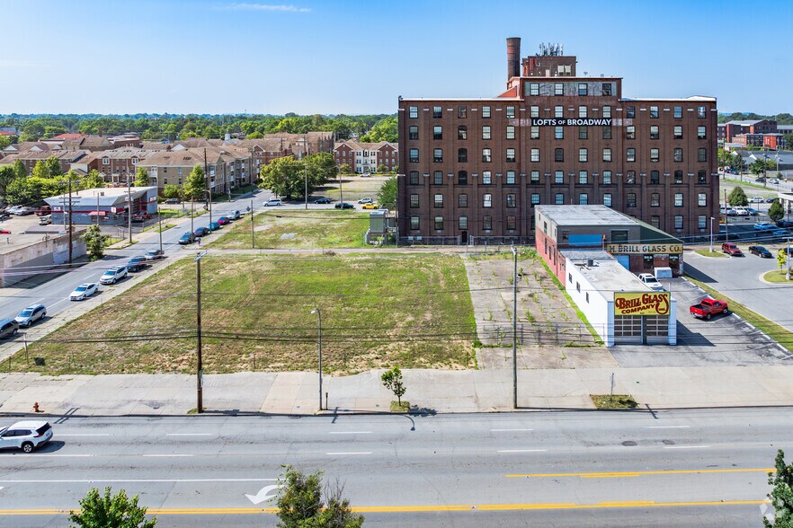 More Photos Of 430-440 E Broadway and Finzer, Louisville Land For Sale