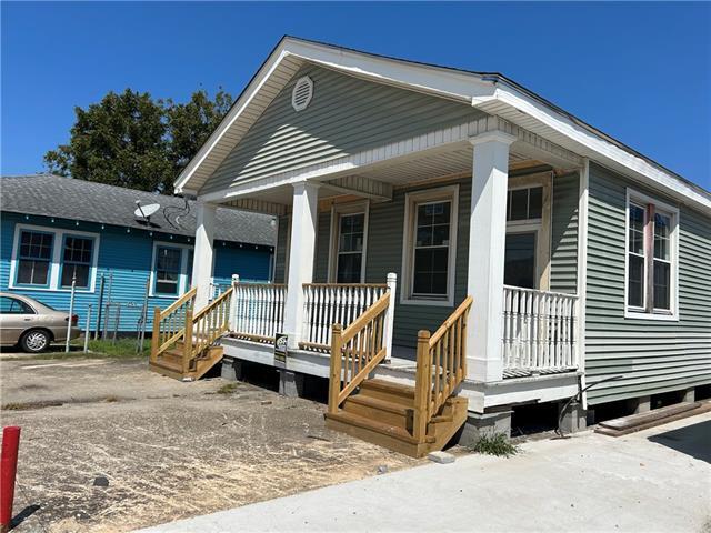 More Photos Of 213-215 Oak Ave, Harahan Medical For Sale