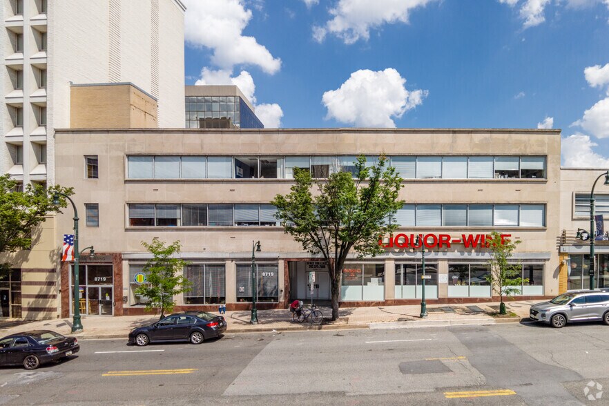 More Photos Of 8715-8719 Colesville Rd, Silver Spring Office For Lease