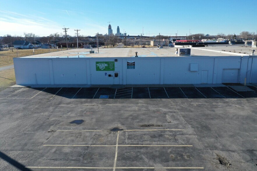 More Photos Of 3415 W Broadway, Council Bluffs General Retail For Lease