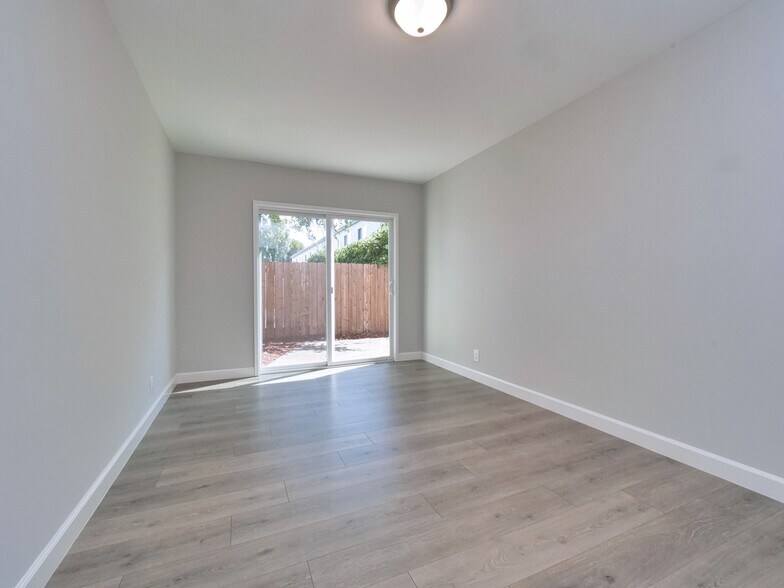More Photos Of 631 Masonic Way, Belmont Apartments For Sale