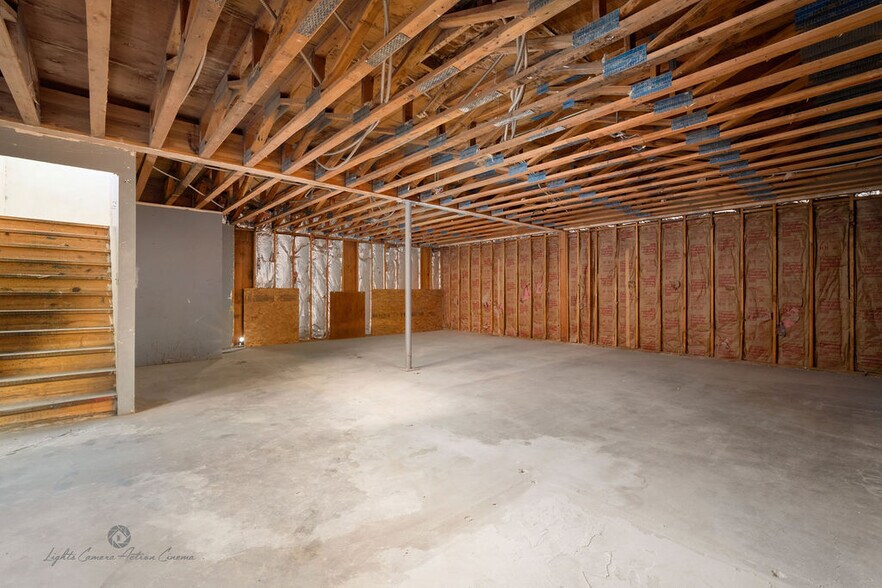 More Photos Of 200 E 19th St, Bakersfield Manufacturing For Sale