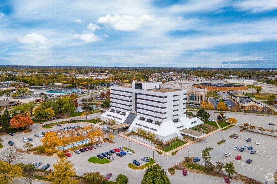More Photos Of 8585 Broadway, Merrillville Office For Lease