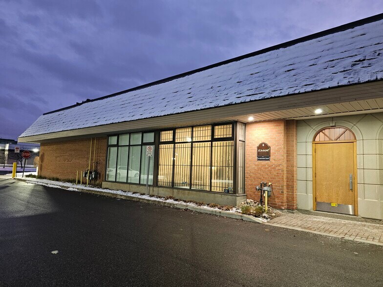 More Photos Of 20 Wertheim Ct, Richmond Hill Medical For Lease