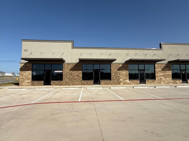 More Photos Of 2101 Memory Ln, Harker Heights Flex For Lease