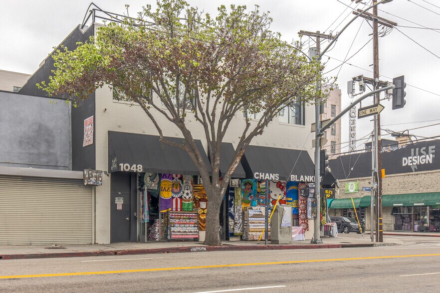More Photos Of 1048-1050 S Los Angeles St, Los Angeles Storefront Retail Office For Sale