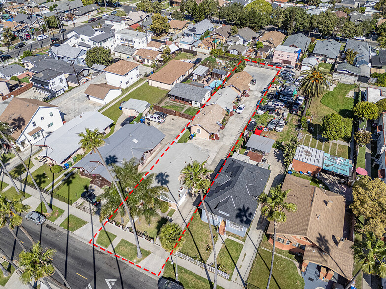 More Photos Of 1565 W 51st St, Los Angeles Multifamily For Sale