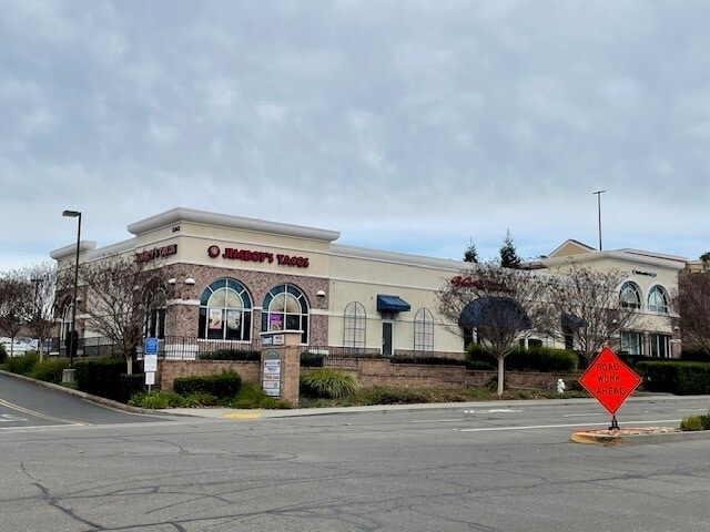 More Photos Of 3344 N Texas St, Fairfield Unknown For Lease