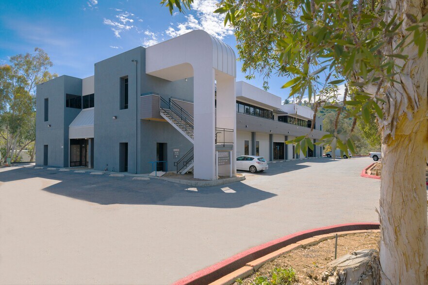 More Photos Of 2621-2637 Ariane Dr, San Diego Unknown For Lease