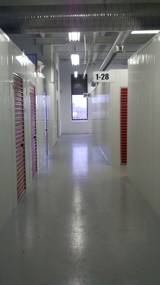 More Photos Of 3640 Main St, Springfield Medical For Lease