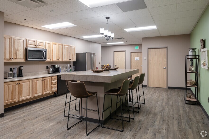 More Photos Of 750 W Hampden Ave, Englewood Office For Lease
