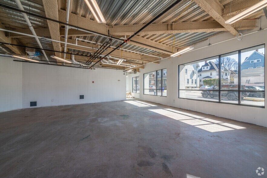 More Photos Of 455 Harvard St, Brookline Apartments For Lease