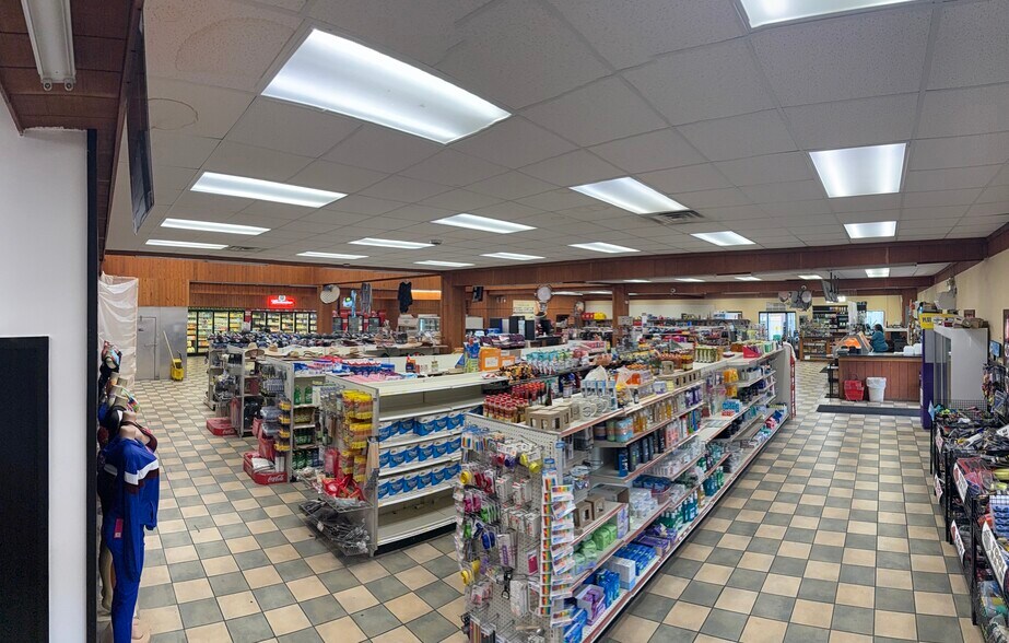 More Photos Of 7311 Highway 104 N, Cedar Grove General Retail For Sale