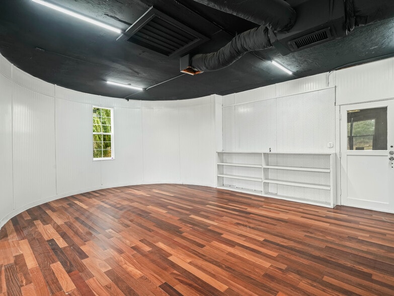 More Photos Of 2520 Lake Alfred Rd, Winter Haven Auto Dealership For Lease