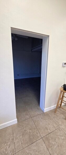 More Photos Of 1133 Industrial Blvd, Naples Manufacturing For Lease