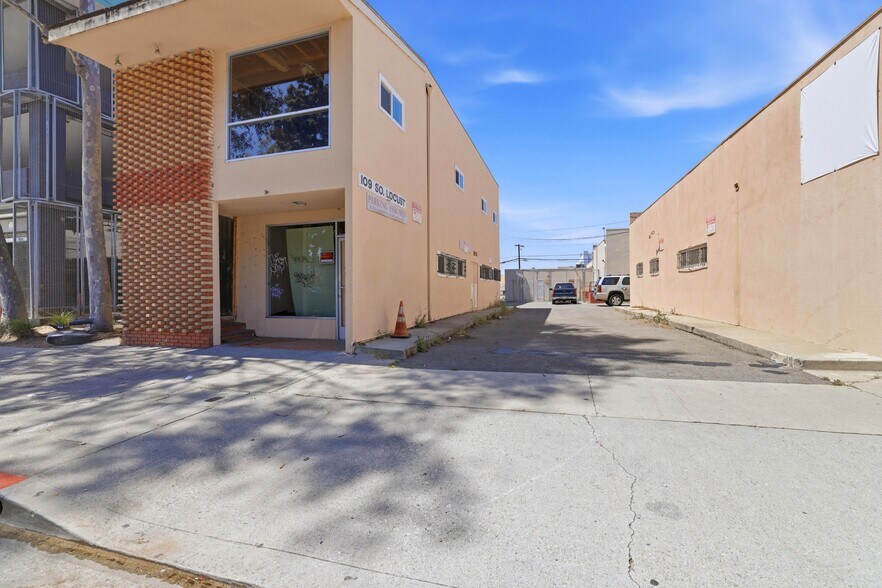 More Photos Of , Inglewood Office For Sale