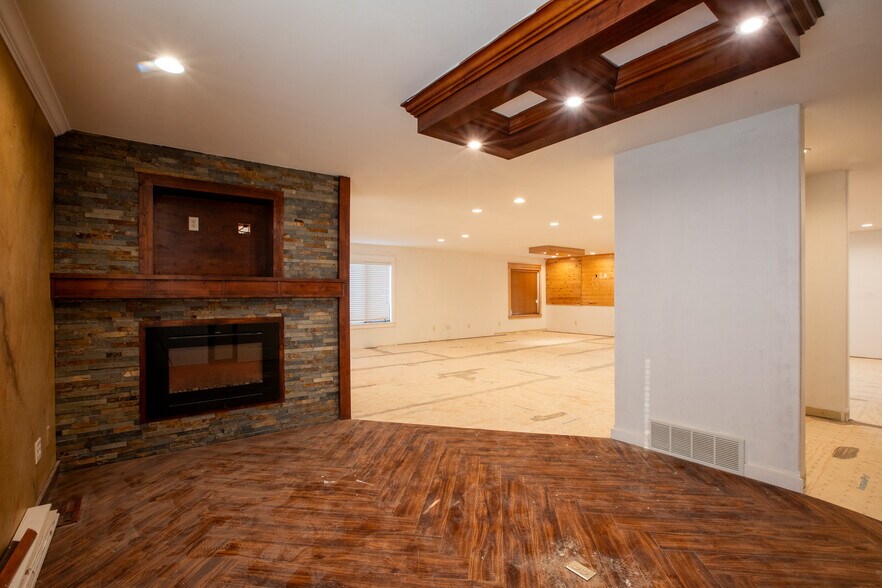 More Photos Of 1411 W Dakota Pkwy, Williston Office For Lease