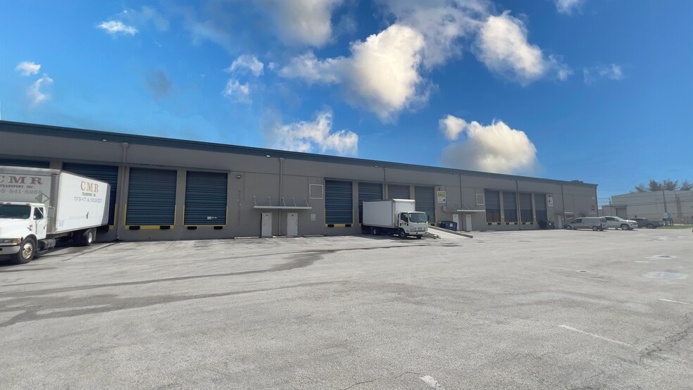 More Photos Of 9949 NW 89th Ave, Medley Warehouse For Lease