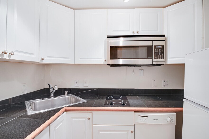 More Photos Of 1804 T St NW, Washington Office For Lease