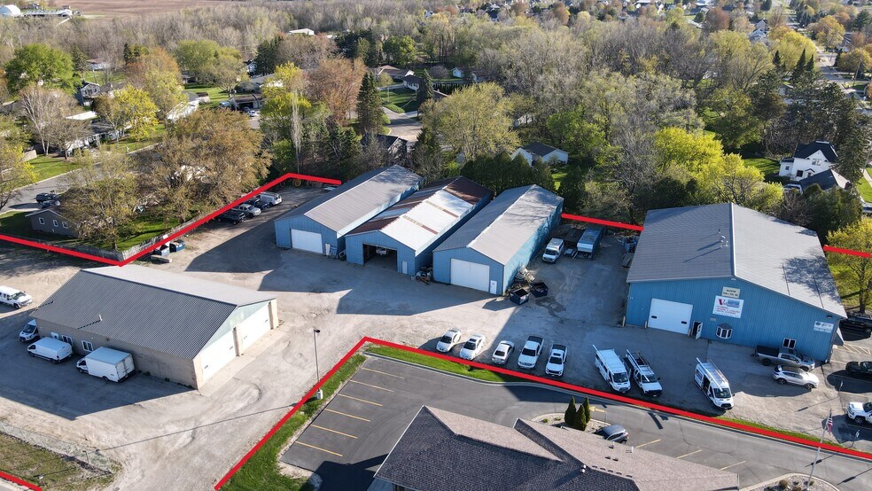 More Photos Of N4125 County Rd E, Kaukauna General Retail For Lease