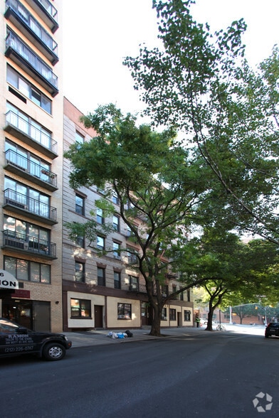 More Photos Of 302 Mott St, New York Apartments For Lease