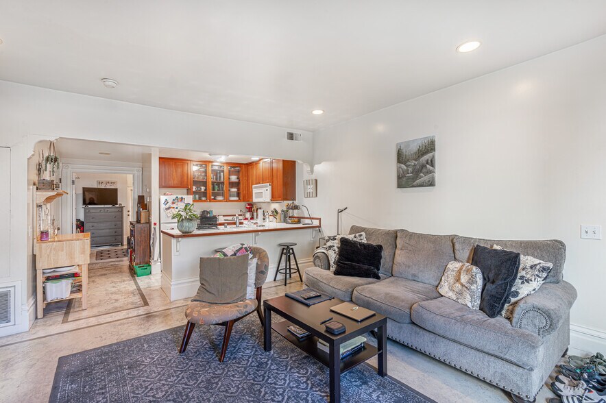 More Photos Of 418 Humboldt St, Santa Rosa Apartments For Sale