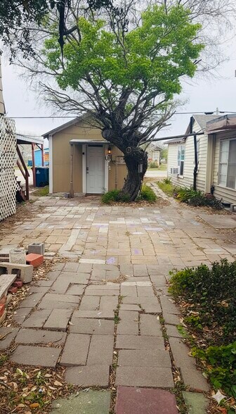 More Photos Of 319 W Main St, Bishop Multifamily For Sale