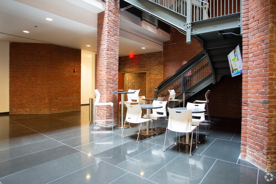 More Photos Of 179 Lincoln St, Boston Office For Sale