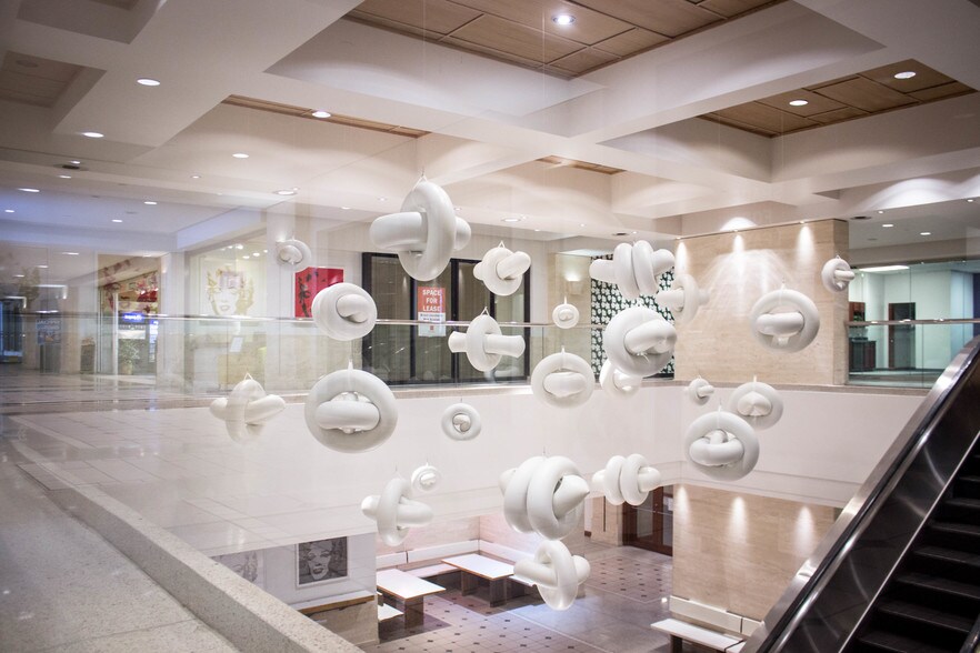 More Photos Of 811 Lasalle Ave, Minneapolis Office For Lease