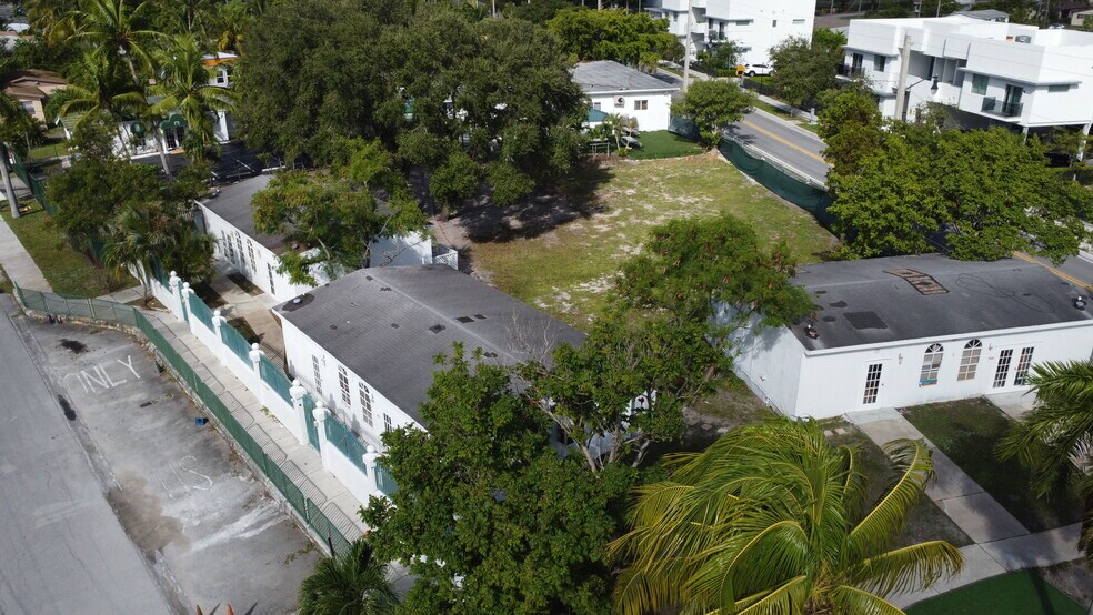 More Photos Of 520 NW 5th St, Hallandale Beach Schools For Sale